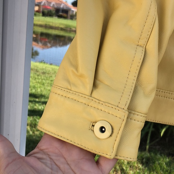 NWOT! - D & CO butter yellow LAMBSKIN LEATHER Jacket - Picture 6 of 7